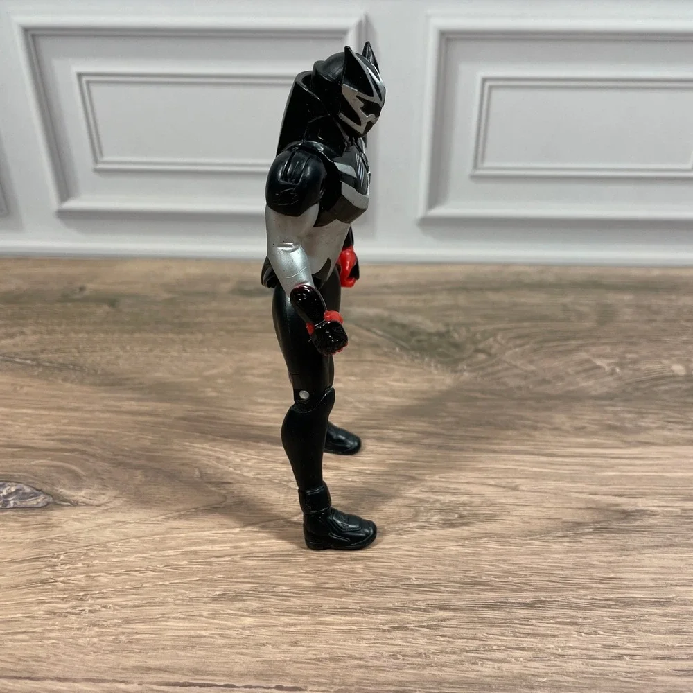 2007 Power Ranger Jungle Fury Bat Ranger Black Silver Action Figure Bandai - Picture 4 of 7
